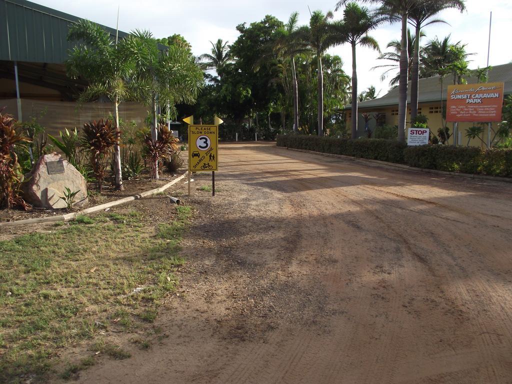 Karumba Point Sunset Caravan Park Bagian luar foto