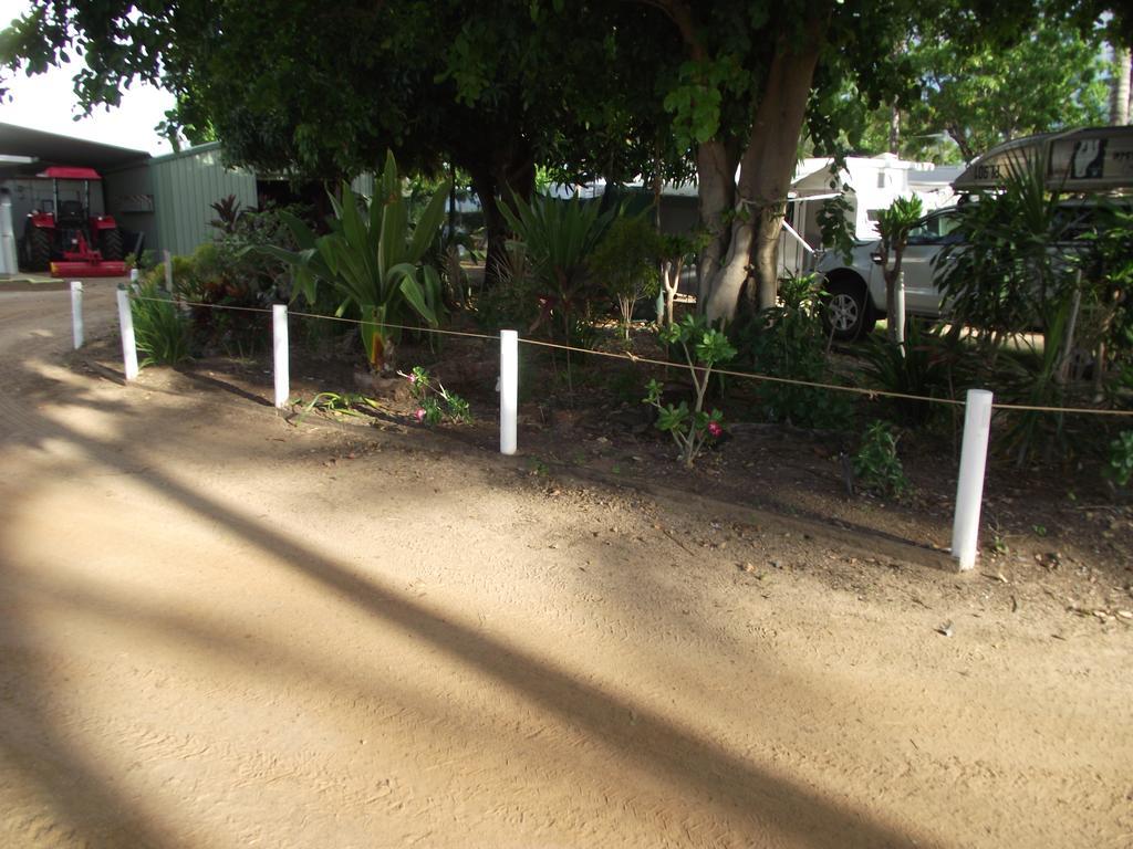 Karumba Point Sunset Caravan Park Bagian luar foto