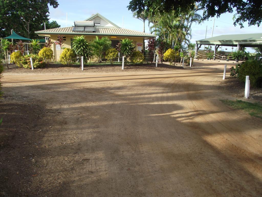 Karumba Point Sunset Caravan Park Bagian luar foto