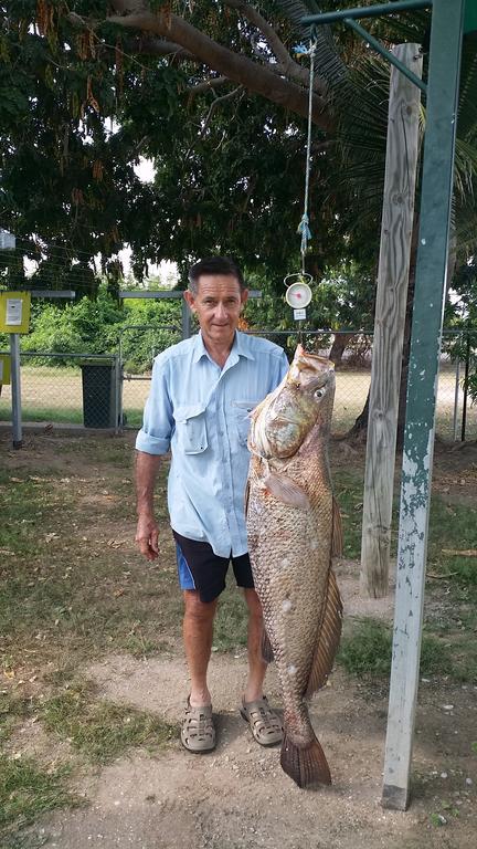 Karumba Point Sunset Caravan Park Bagian luar foto